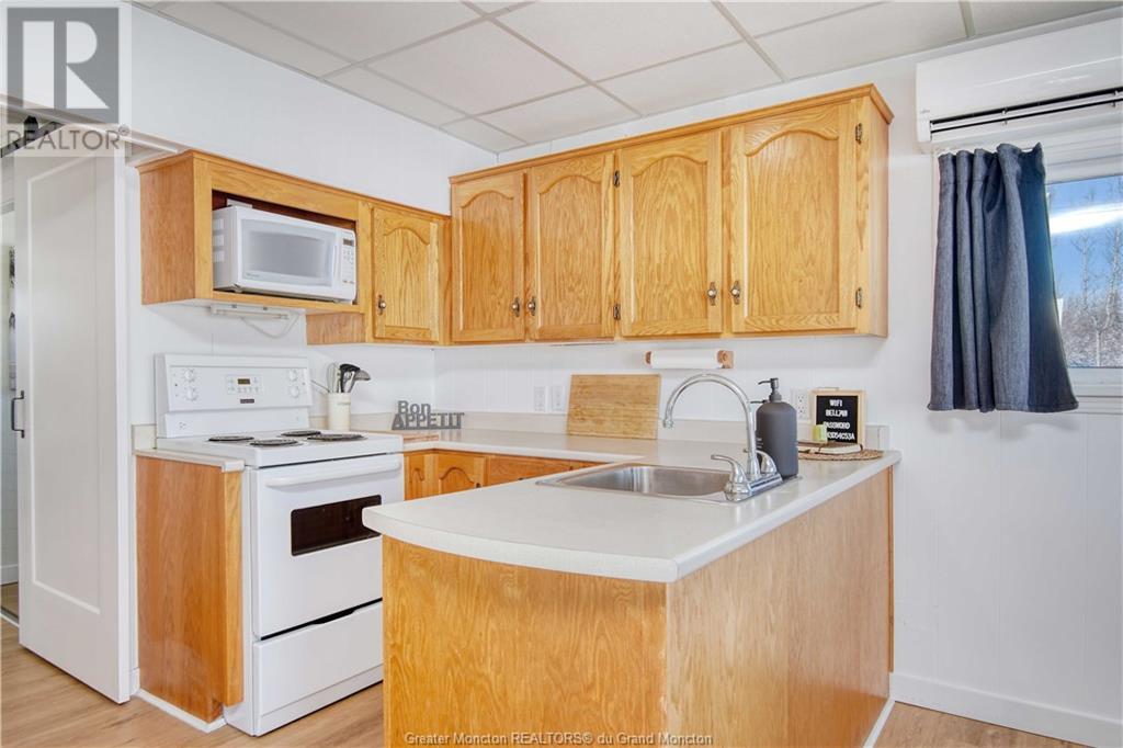 For sale 8 Poplar LANE, Pointe Du Chene, New Brunswick E4P3V9