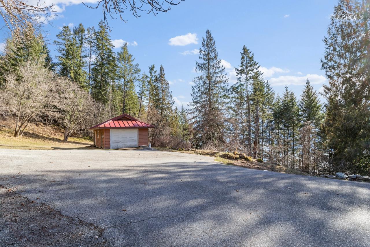 For sale 12185 HIGHWAY 3A, Boswell, British Columbia V0B1A0 2475608 REALTOR.ca