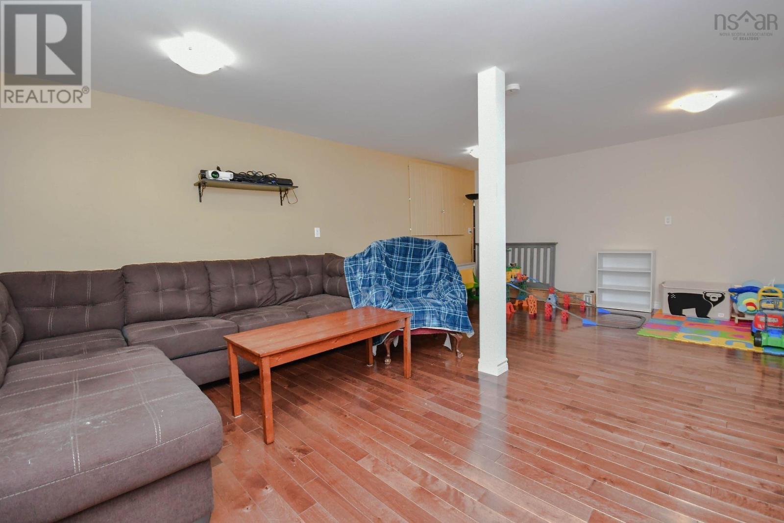 13 Cranberry Crescent, Dartmouth, Nova Scotia B2W4Z8 REALTOR.ca