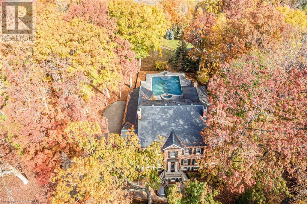 For sale 2438 DOULTON Drive, Mississauga, Ontario L5H3M3 40554093