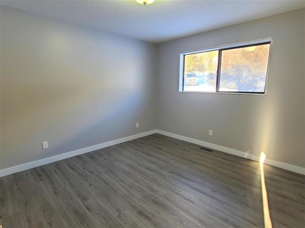 For sale 2755 HIGHWAY 95, Brisco, British Columbia V0A1B0 2475672