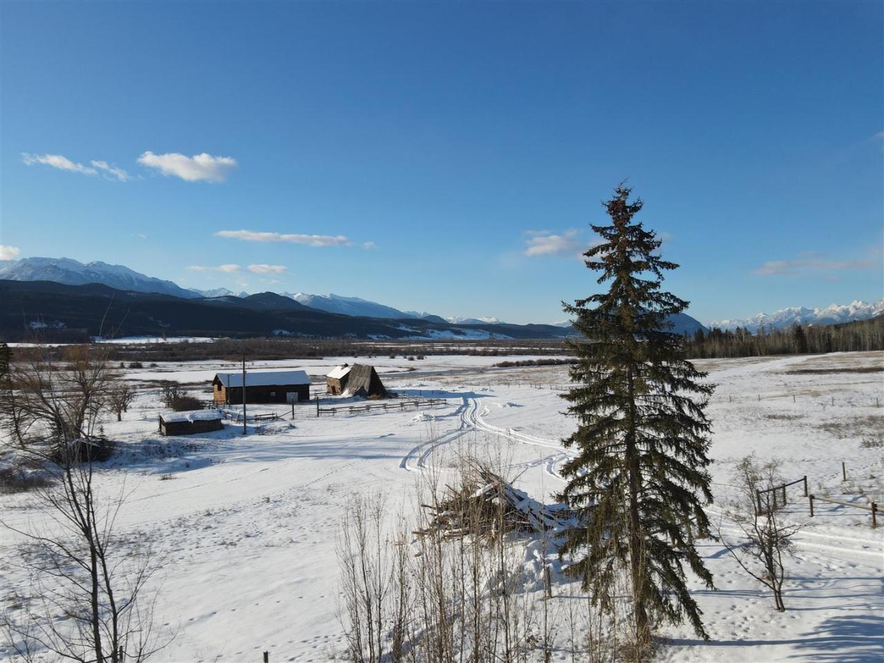 For sale 2755 HIGHWAY 95, Brisco, British Columbia V0A1B0 2475672