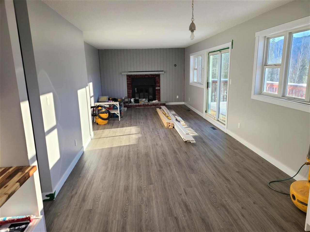 For sale 2755 HIGHWAY 95, Brisco, British Columbia V0A1B0 2475672