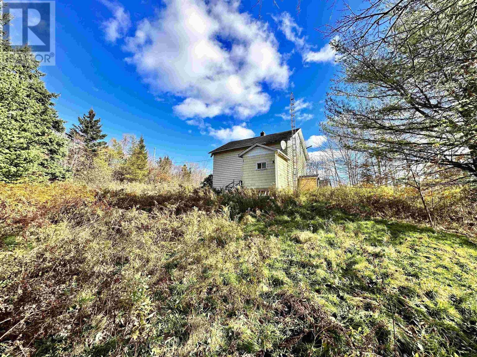 For sale 409 Highway 224, Sheet Harbour, Nova Scotia B0J3B0