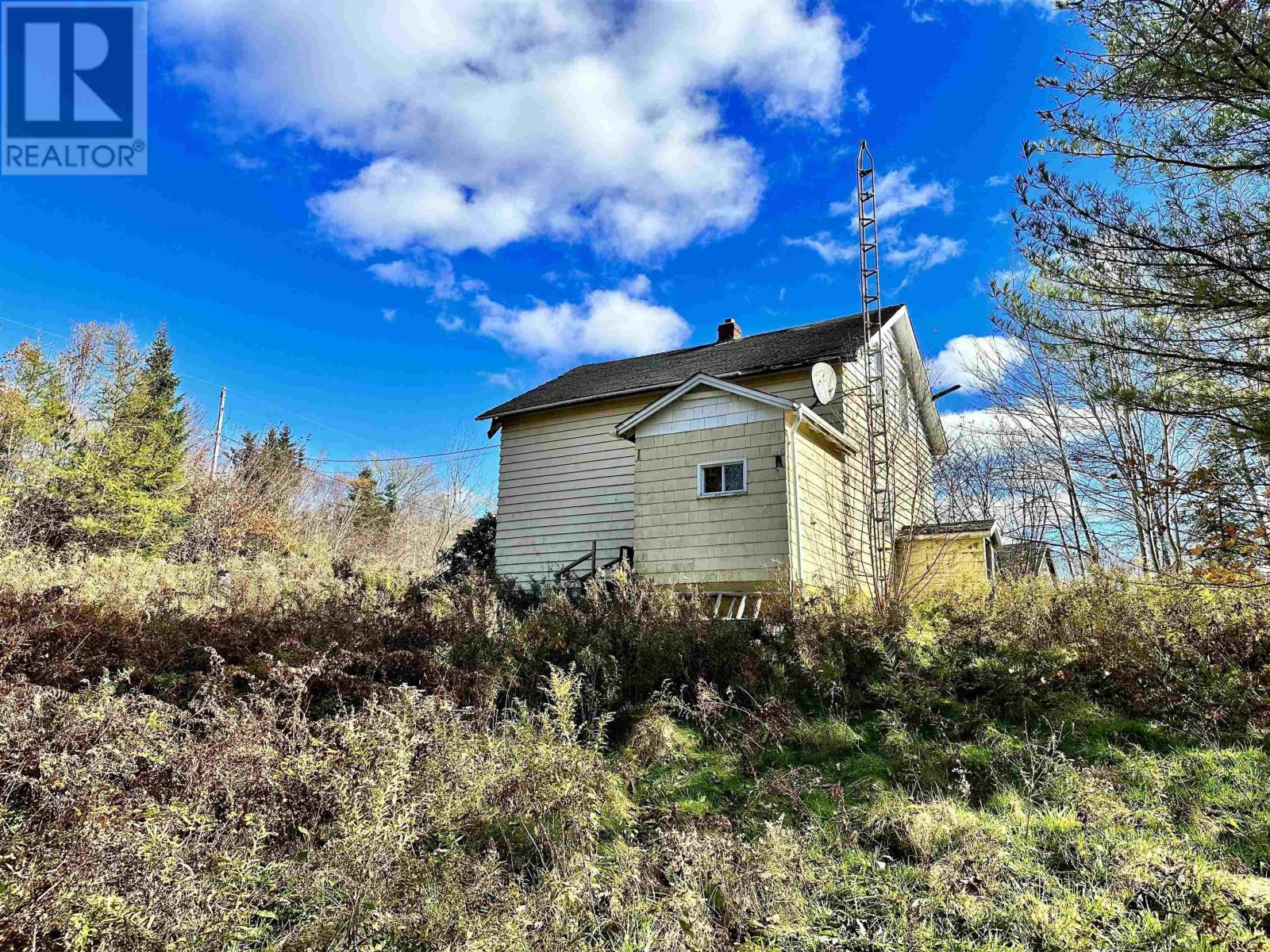 For sale 409 Highway 224, Sheet Harbour, Nova Scotia B0J3B0