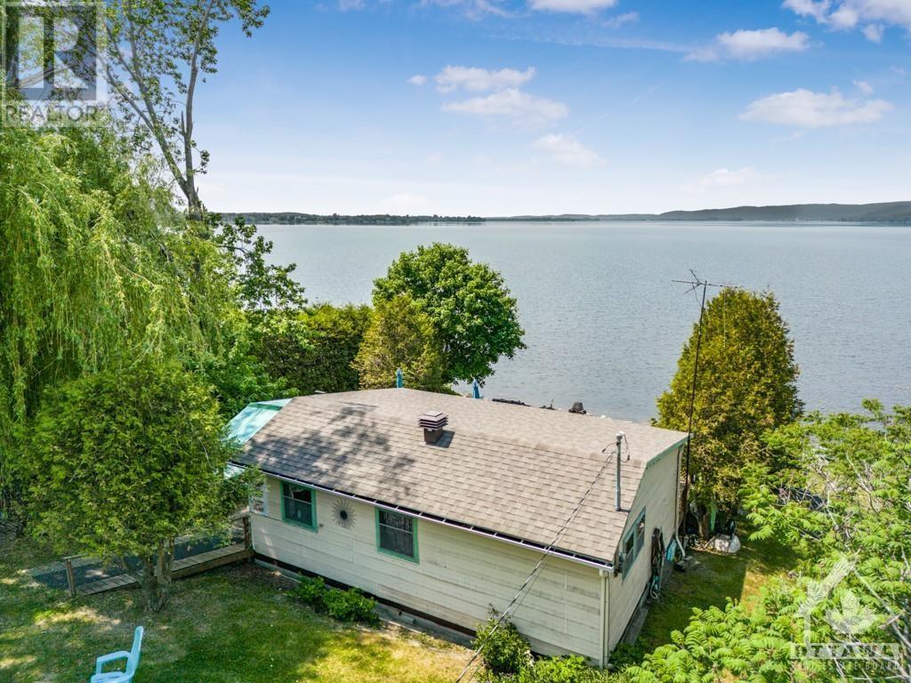 For sale 1146 BAY ROAD, L'Orignal, Ontario K0B1K0 1383117 REALTOR.ca