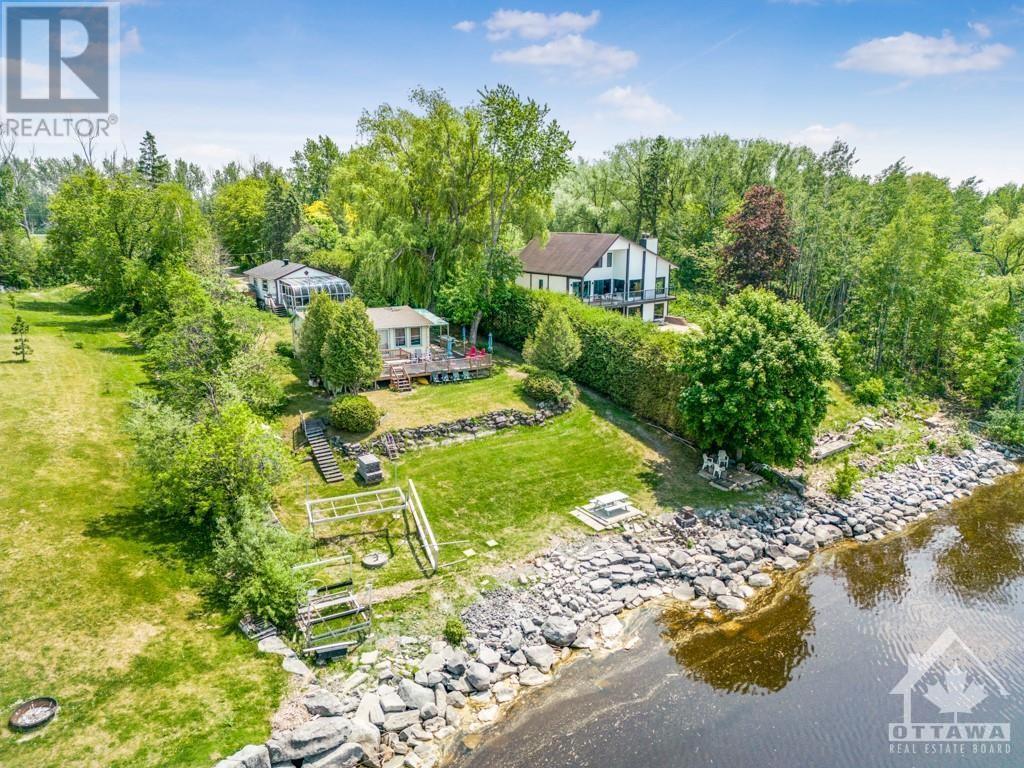For sale 1146 BAY ROAD, L'Orignal, Ontario K0B1K0 1383117 REALTOR.ca