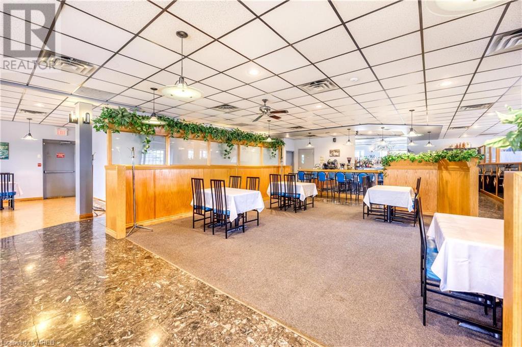 For sale 1754 LONDON Line, Sarnia, Ontario N7W1A1 40561627 REALTOR.ca