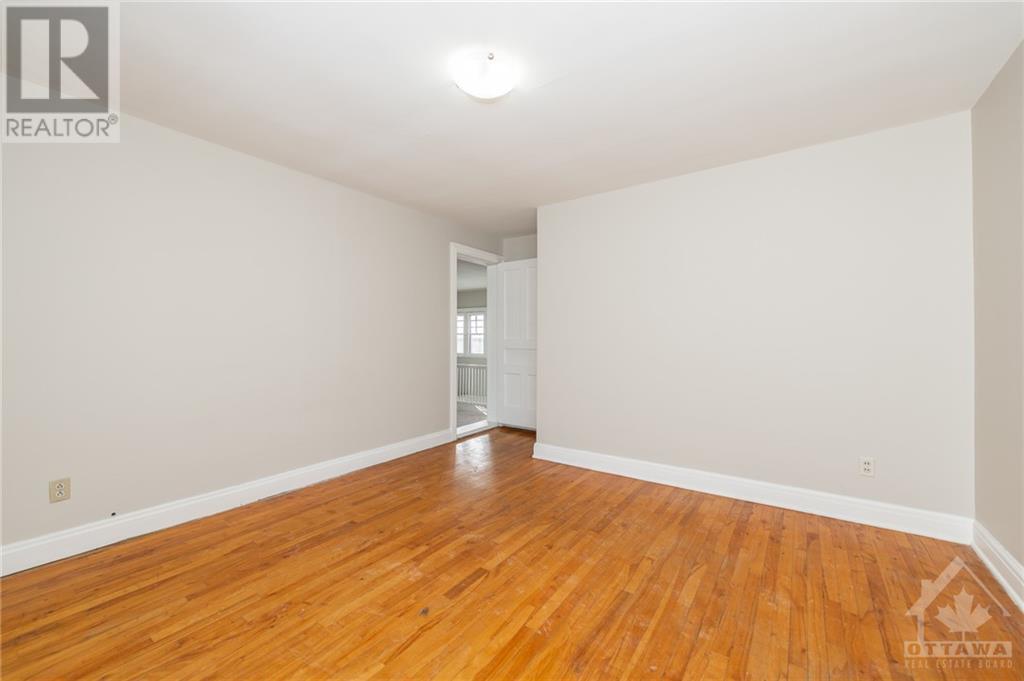 For sale 344 TWEEDSMUIR AVENUE, Ottawa, Ontario K1Z5N4 1377265