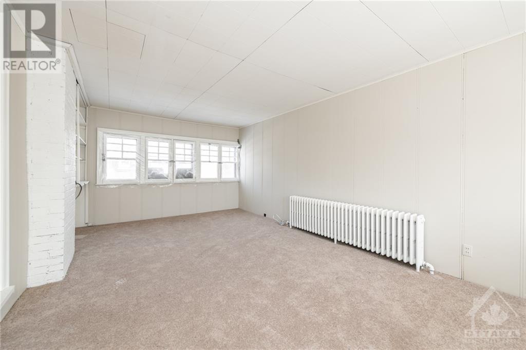 For sale 344 TWEEDSMUIR AVENUE, Ottawa, Ontario K1Z5N4 1377265