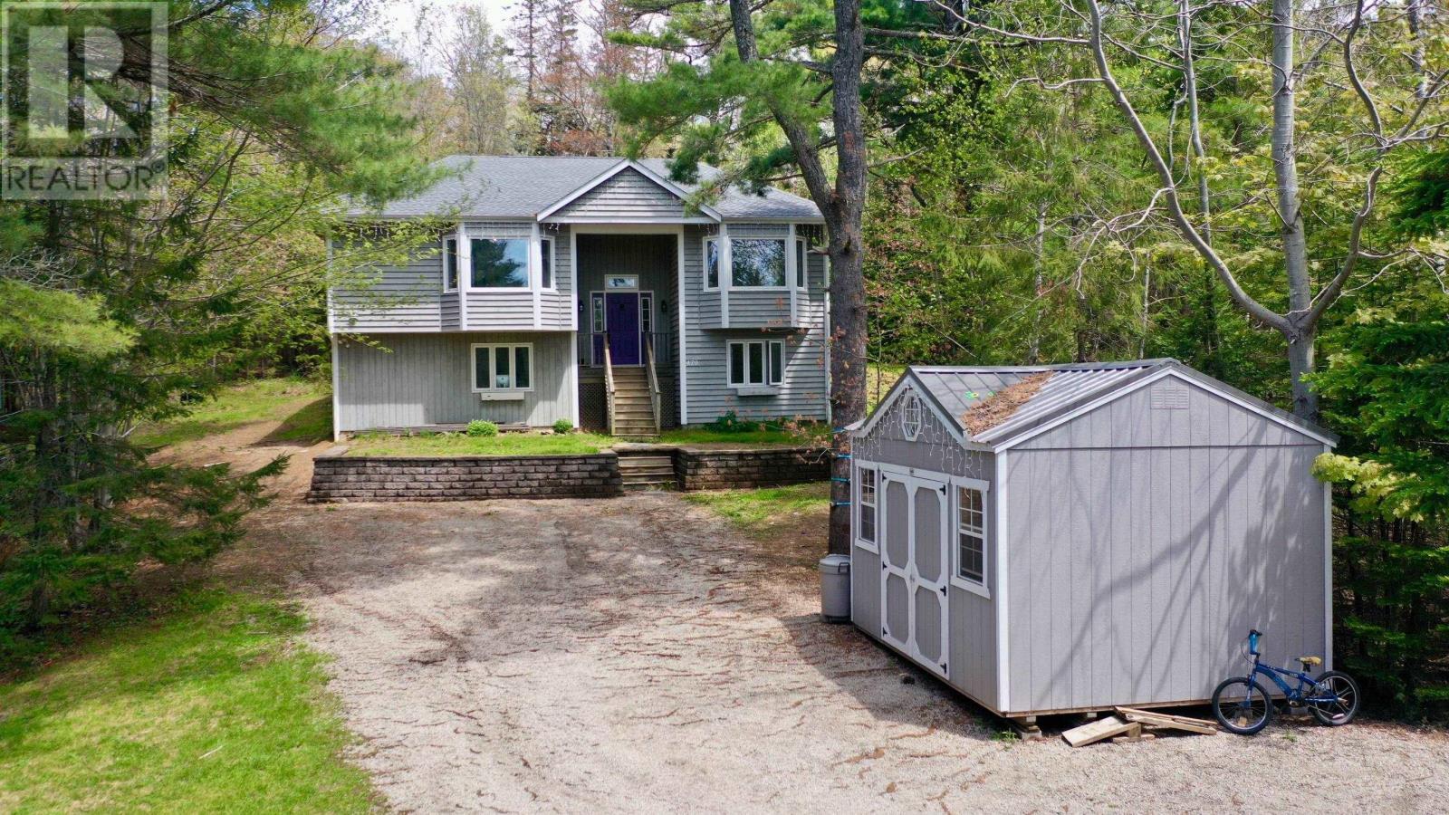 For sale 470 Point Road, Chester Basin, Nova Scotia B0J1K0