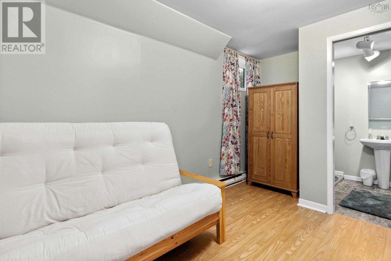 For sale 5900 Bilton Lane, Halifax, Nova Scotia B3H4M3 202324330