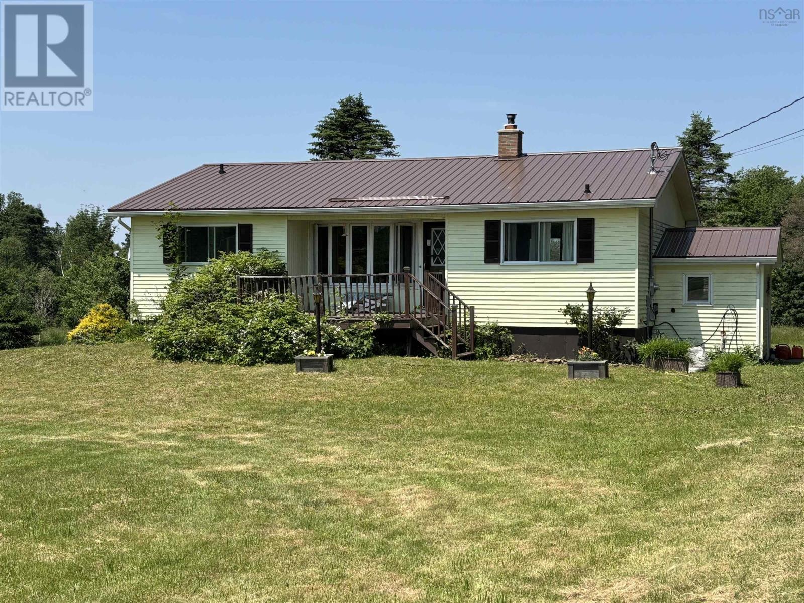 For sale 7877 Highway 215, Selma, Nova Scotia B0N1T0 202403579