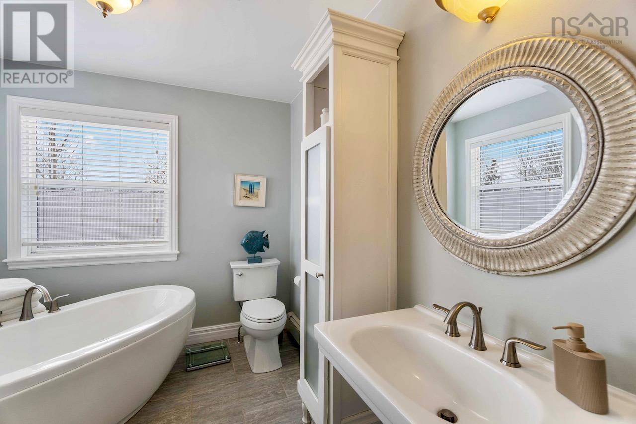 For sale 40 Dalhousie Avenue, Kentville, Nova Scotia B4N5E5