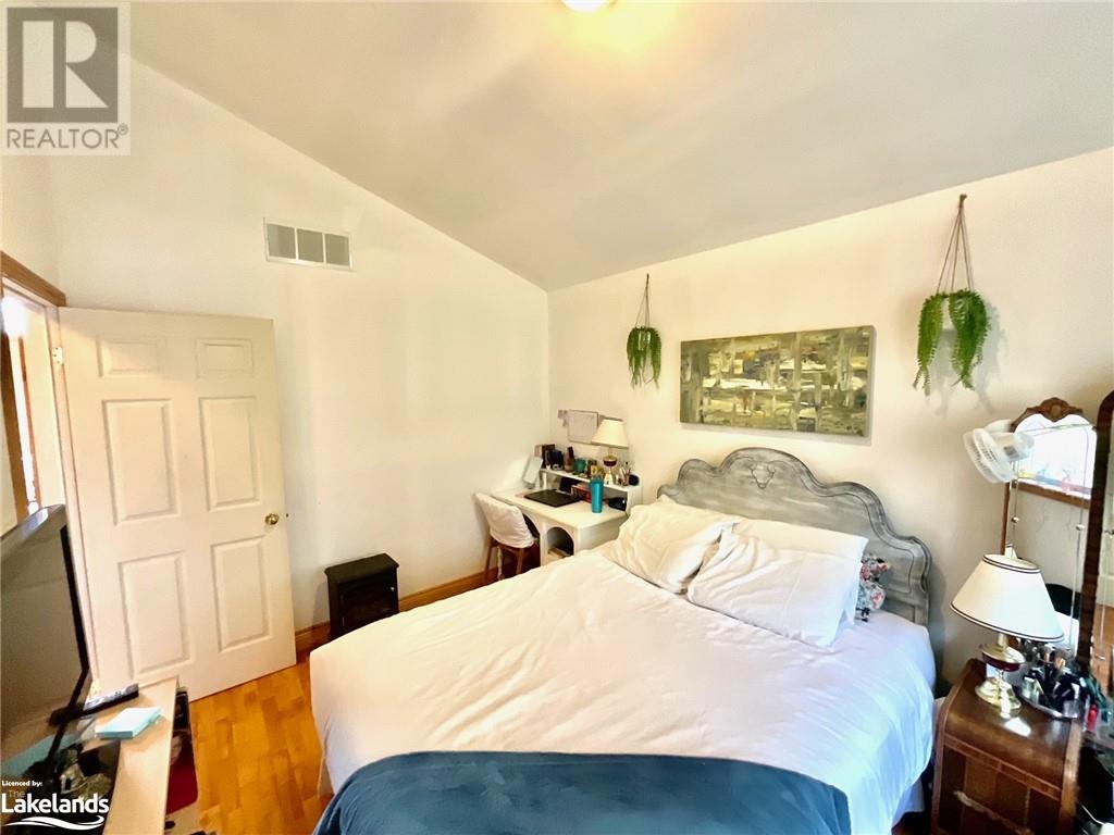 For sale 34 PINE Drive, Sprucedale, Ontario P0A1Y0 40561886 REALTOR.ca