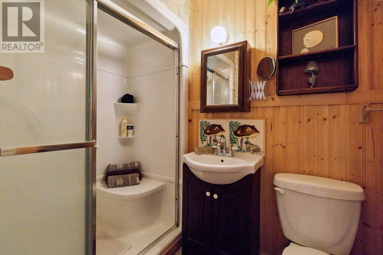 For sale 129 Hall Street, Lockeport, Nova Scotia B0T1L0 202322924