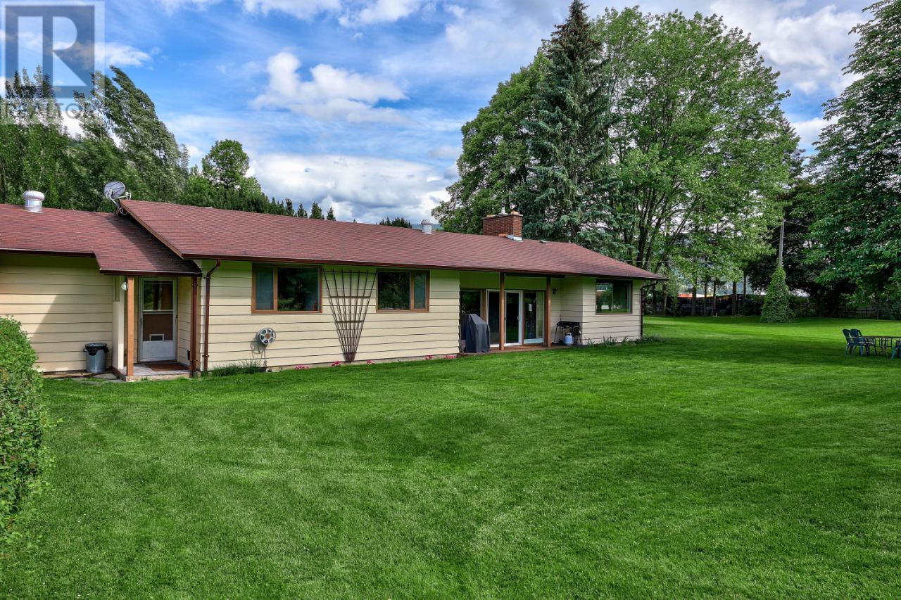 For sale 8753 VETERAN RD, Heffley, British Columbia V0E1Z2 177443