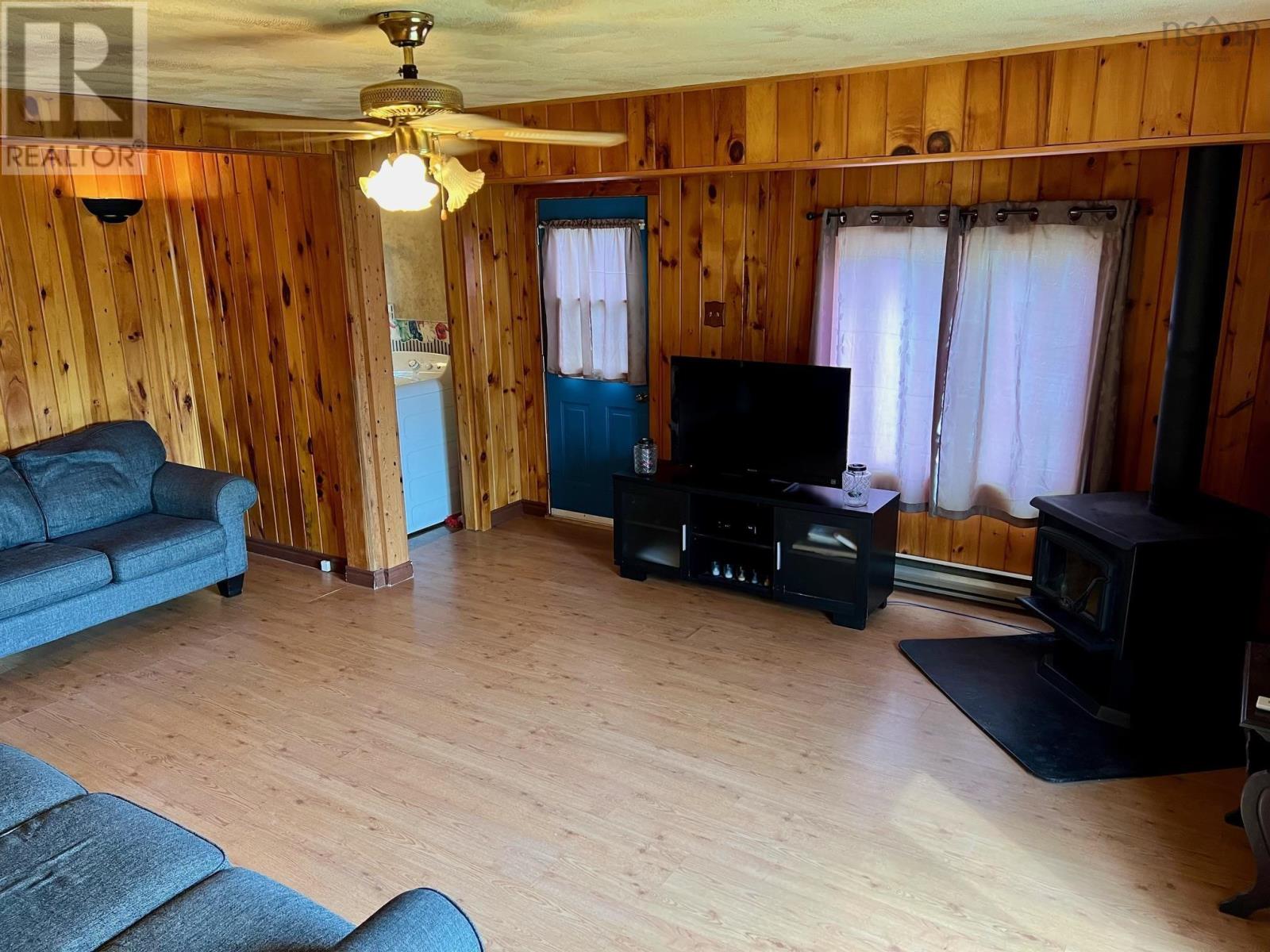 For sale 55 North Street, Lockeport, Nova Scotia B0T1L0 202405625