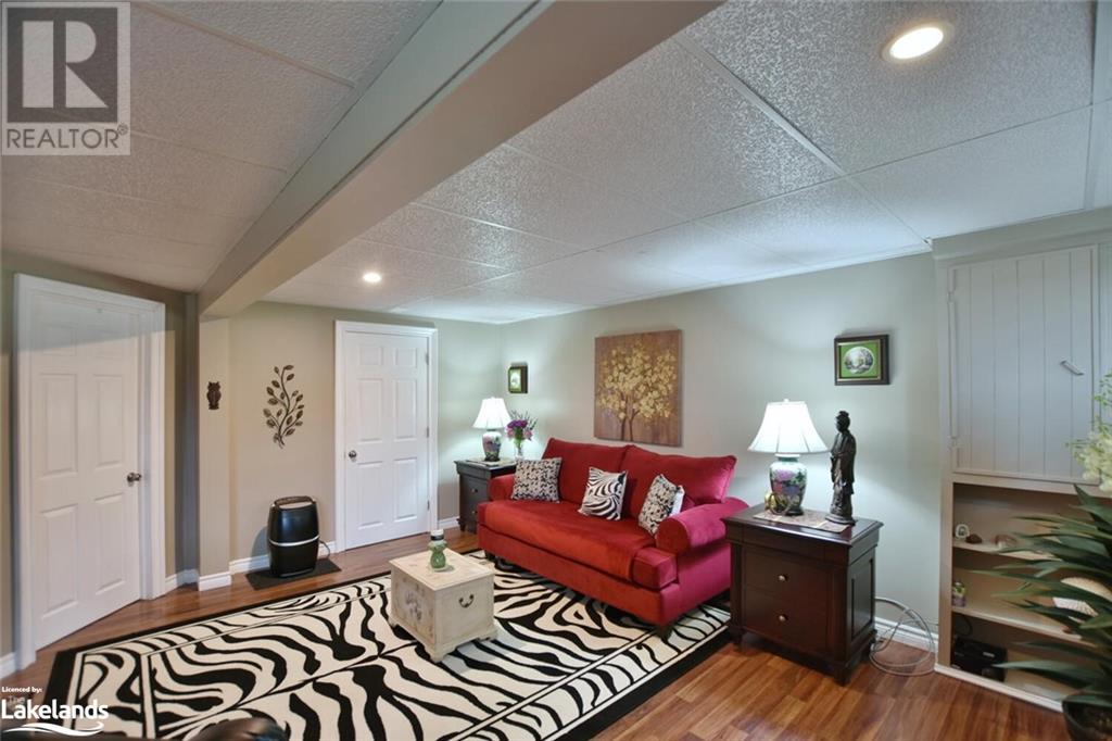 For sale 7 BRAKENBURY Street W, Markdale, Ontario N0C1H0 40562034