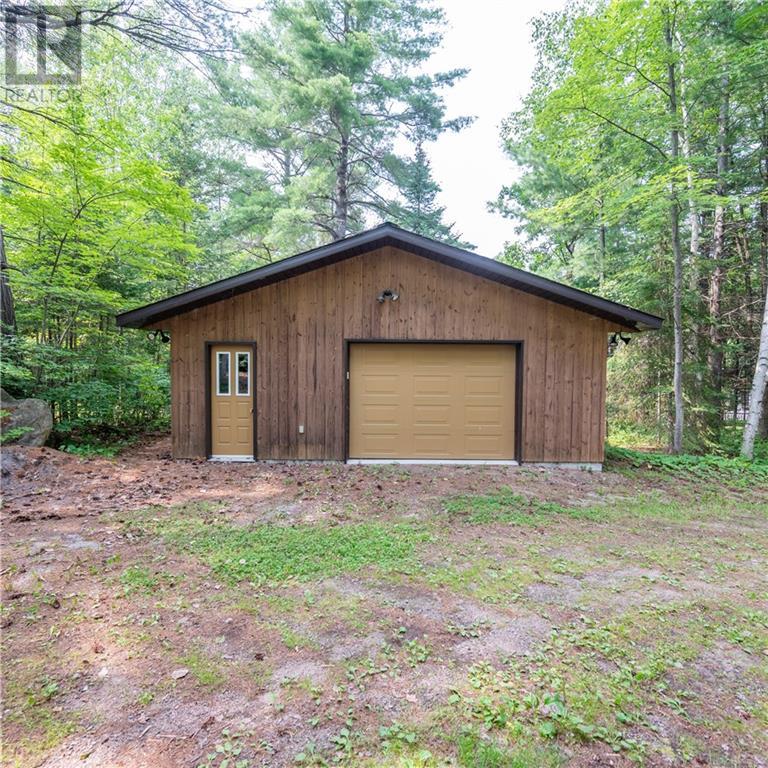 For sale 27 ROCKY SHORES LANE, Round Lake Centre, Ontario K0J2J0