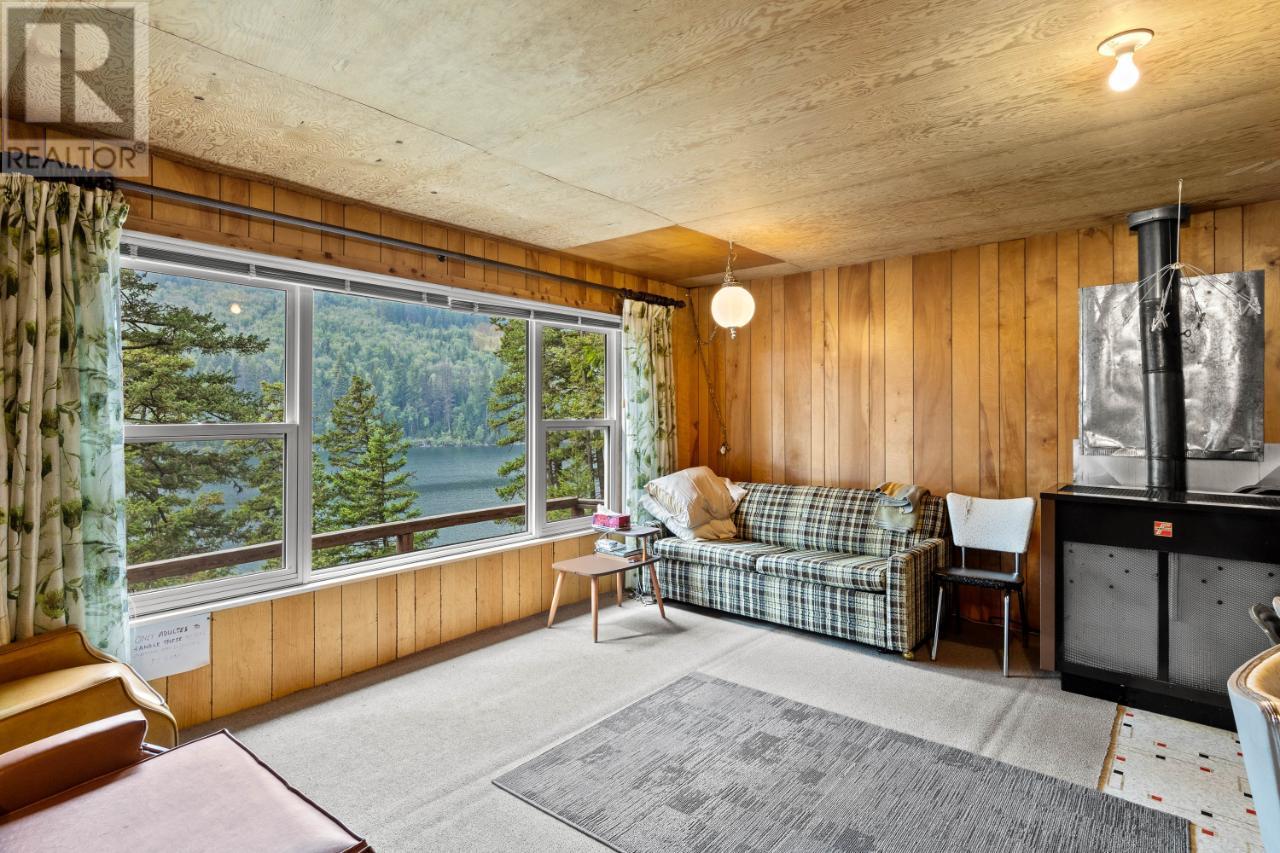 For sale 2380 HEFFLEY LAKE ROAD, Heffley, British Columbia V0E1Z1