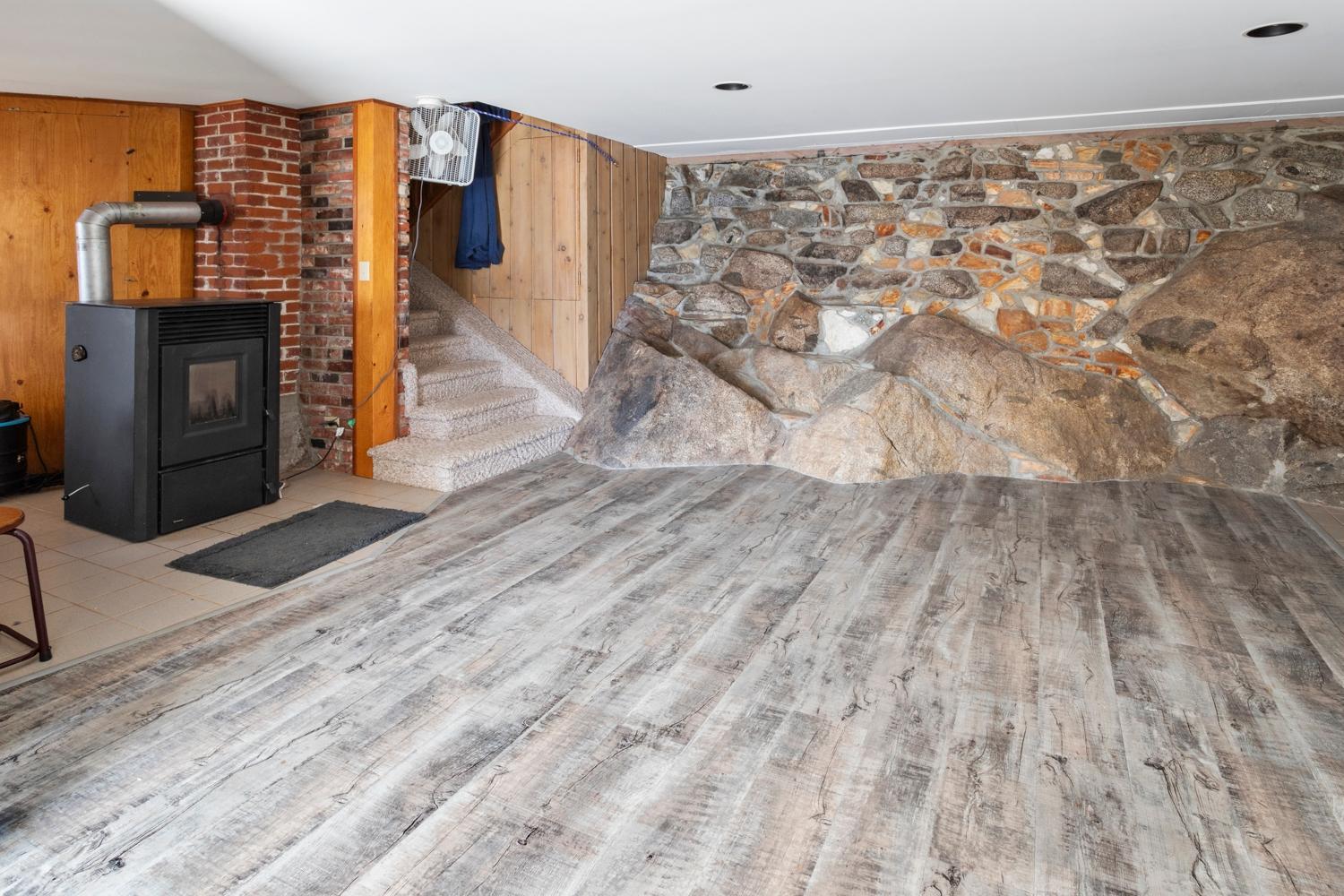 For sale 9873 HIGHWAY 3A, Kuskanook, British Columbia V0B2C0 2475772 REALTOR.ca