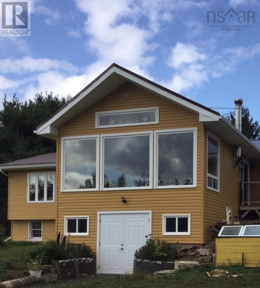 For sale 914 Three Brooks Road, Central Caribou, Nova Scotia B0K1H0