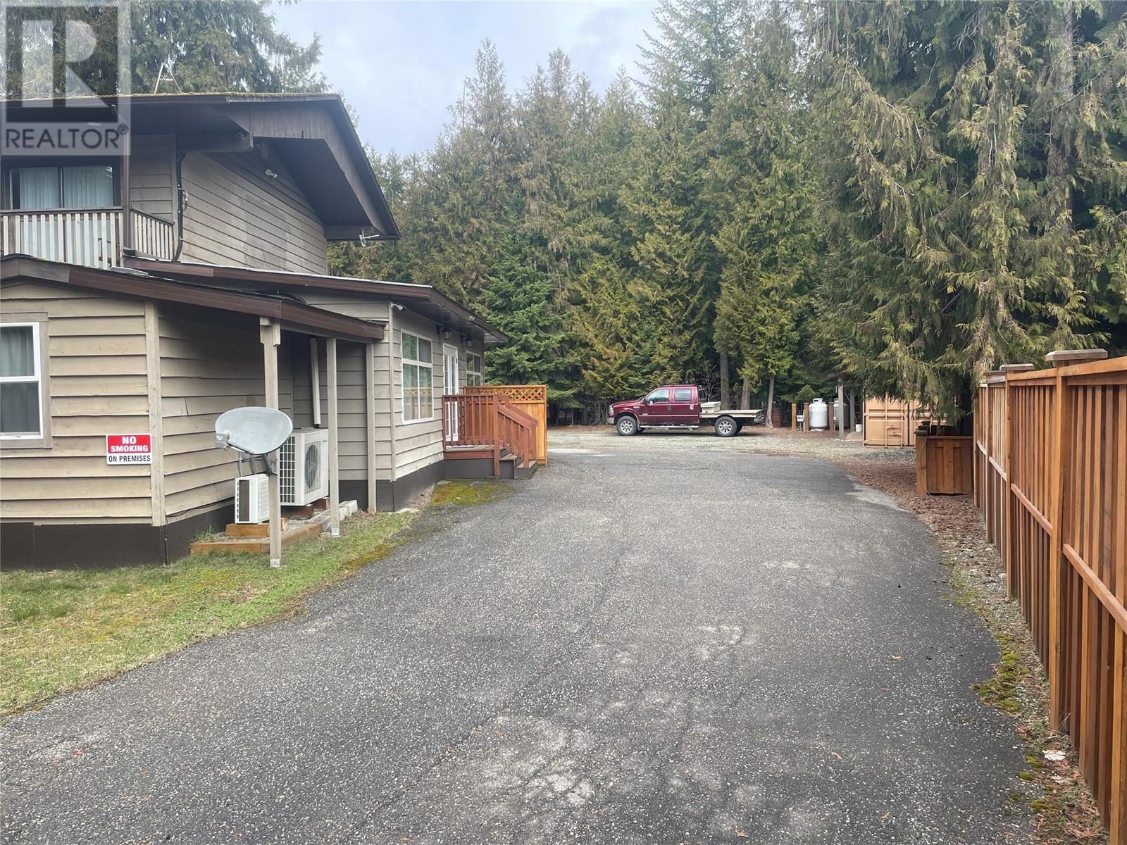 For sale 4025 SquilaxAnglemont Road, Scotch Creek, British Columbia