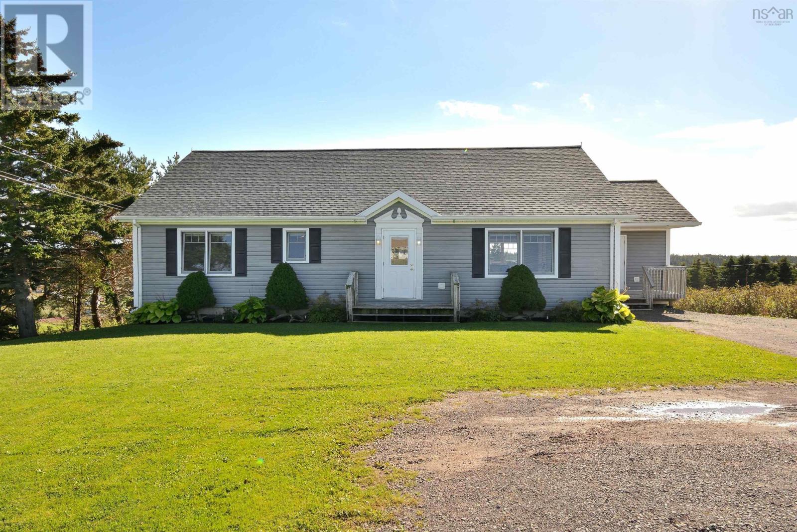 For sale 2868 High Road, Arichat, Nova Scotia B0E2L0 202321650 REALTOR.ca