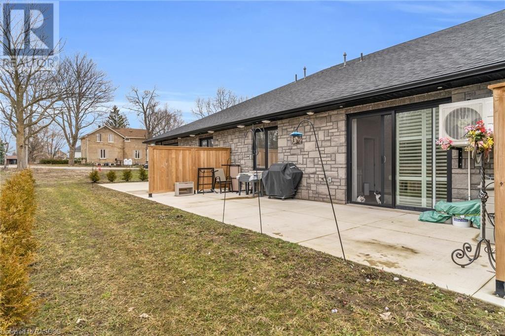 For sale 4 PALMER MARIE Lane, Chesley, Ontario N0G1L0 40549415