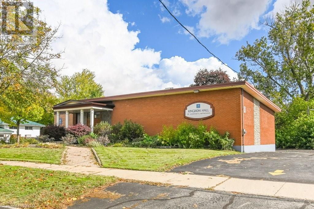 For lease 639 ERAMOSA Road, Guelph, Ontario N1E2N7 40564247 REALTOR.ca