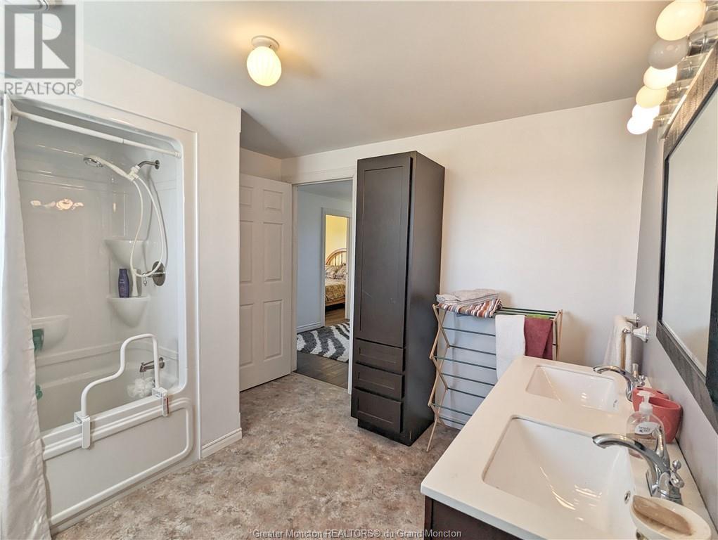 For sale 1738 Route 355, SainteRose, New Brunswick E1X2X3 M158298