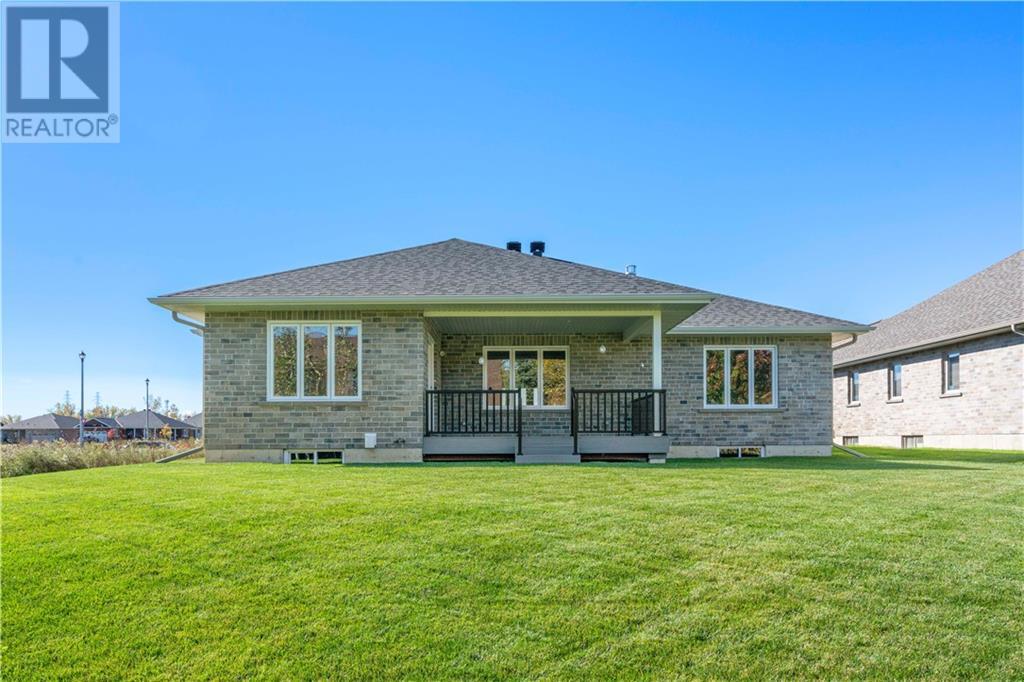 For sale 1233 WESBURKE AVENUE, Cornwall, Ontario K6J5V3 1352372