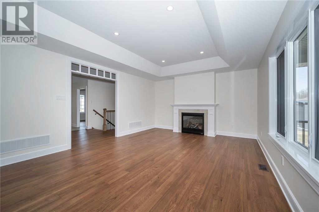 For sale 1233 WESBURKE AVENUE, Cornwall, Ontario K6J5V3 1352372