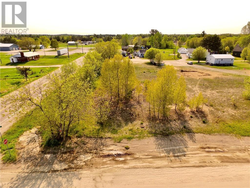 For sale LITTLE ELGIN STREET, Eganville, Ontario K0J1T0 1383655