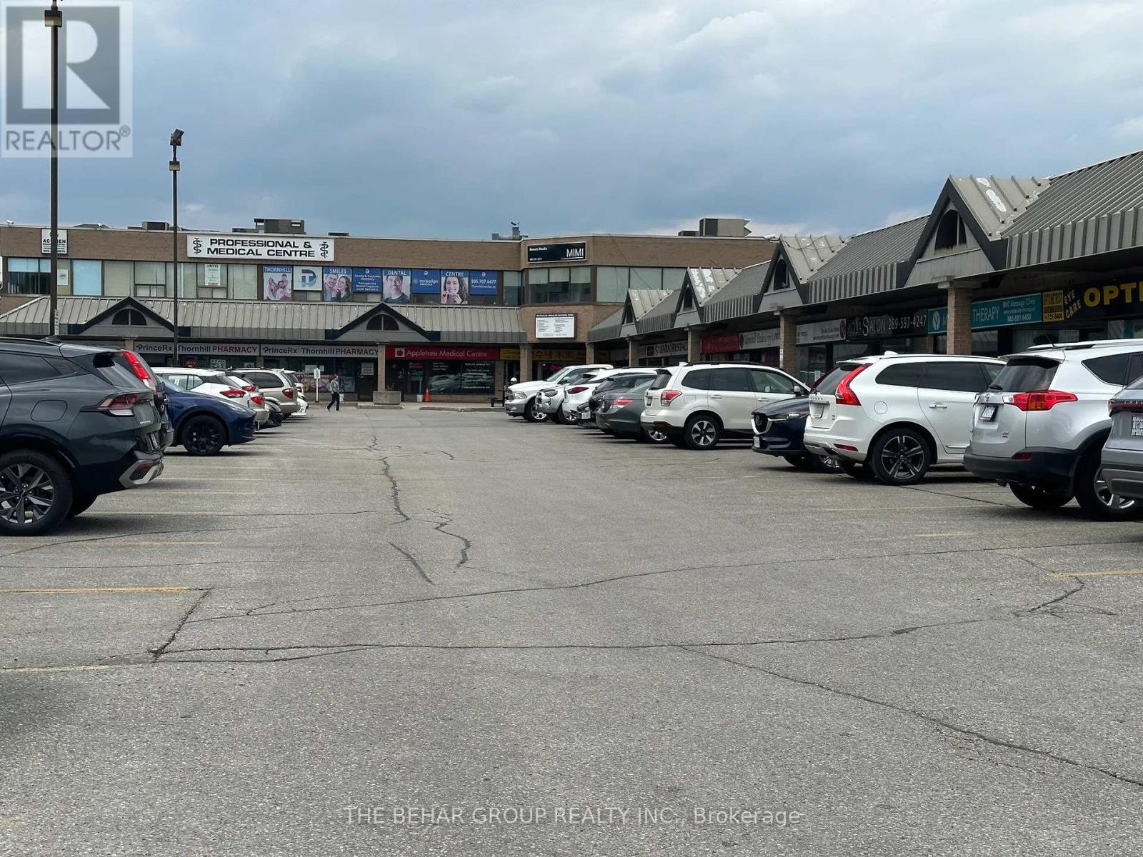For lease: #200 -390 STEELES AVE W, Vaughan, Ontario L4J6X3 