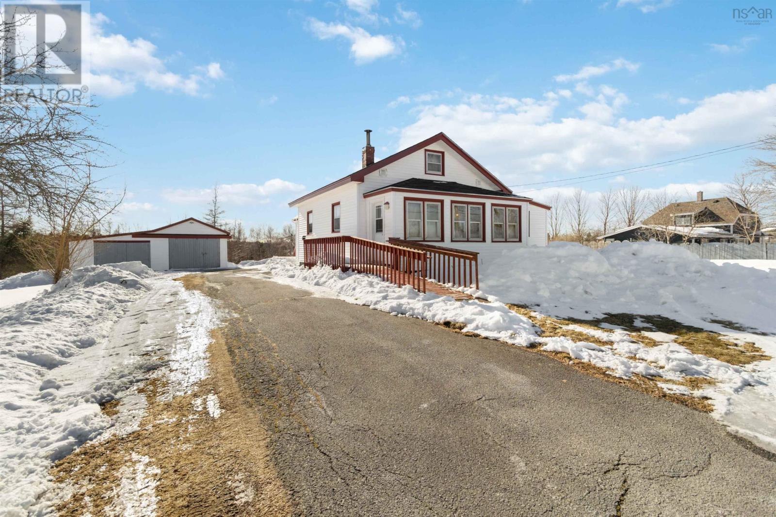 198 Hirtle Road, Middlewood, Nova Scotia B4V6K2 | REALTOR.ca