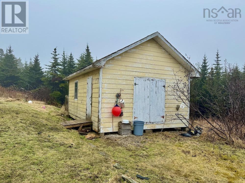 For sale 57 Hawk Point Road, Lower Clarks Harbour, Nova Scotia B0W1P0
