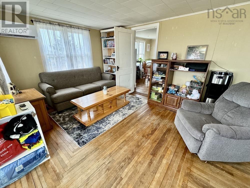 For sale 57 Hawk Point Road, Lower Clarks Harbour, Nova Scotia B0W1P0