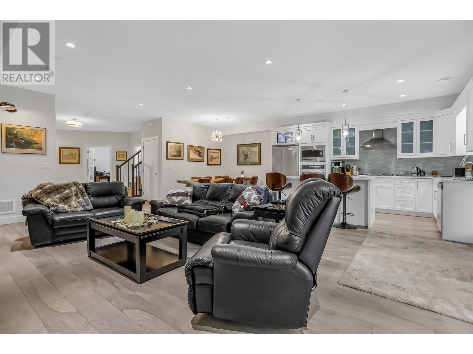 For sale 11860 LAITY STREET, Maple Ridge, British Columbia V2X5A5