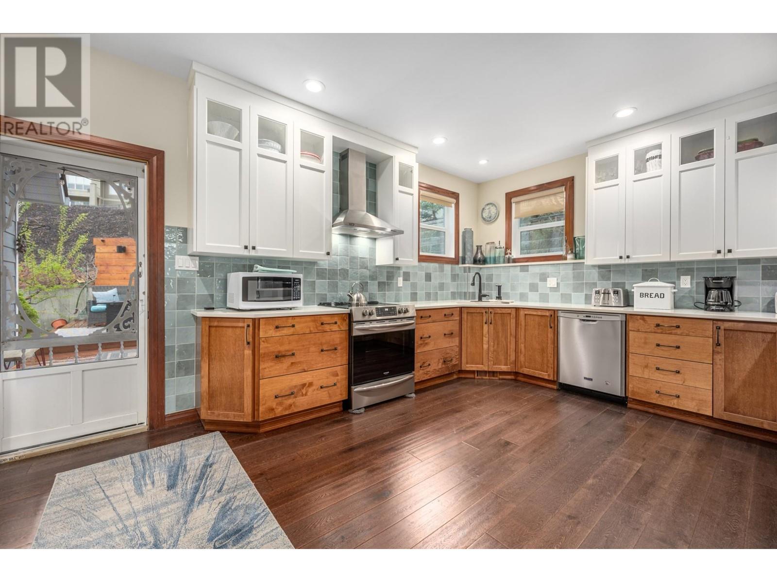 For sale 1999 SKEENA DRIVE, Kamloops, British Columbia V2E2P3 177512 REALTOR.ca