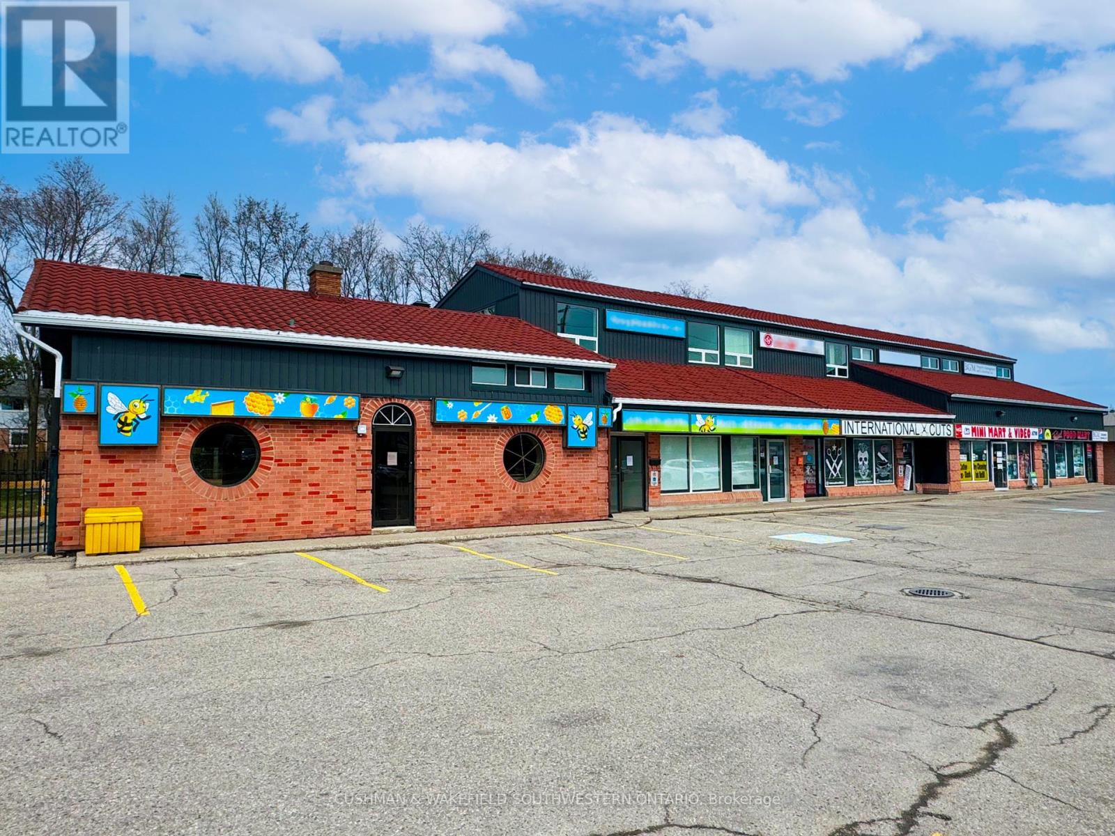 À louer A A1 E2 456 SOUTHDALE ROAD E, London, Ontario N6E1A3