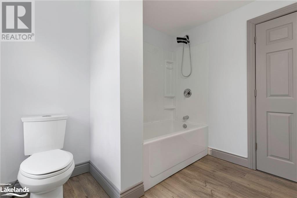 For sale 3 LOCK STREET Street, Rosseau, Ontario P0C1J0 40563447