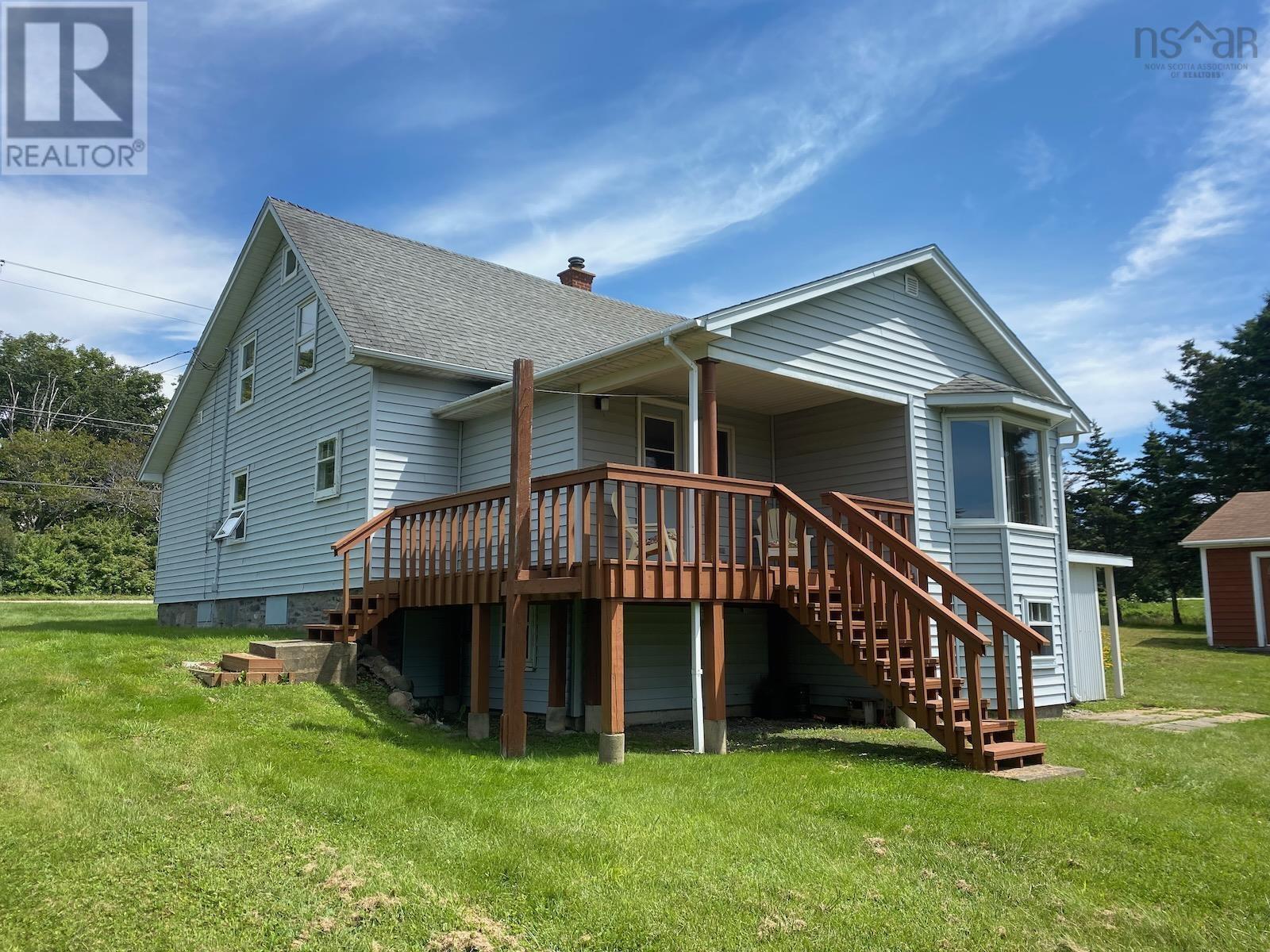 For sale 8825 1 Highway, Meteghan River, Nova Scotia B0W1M0