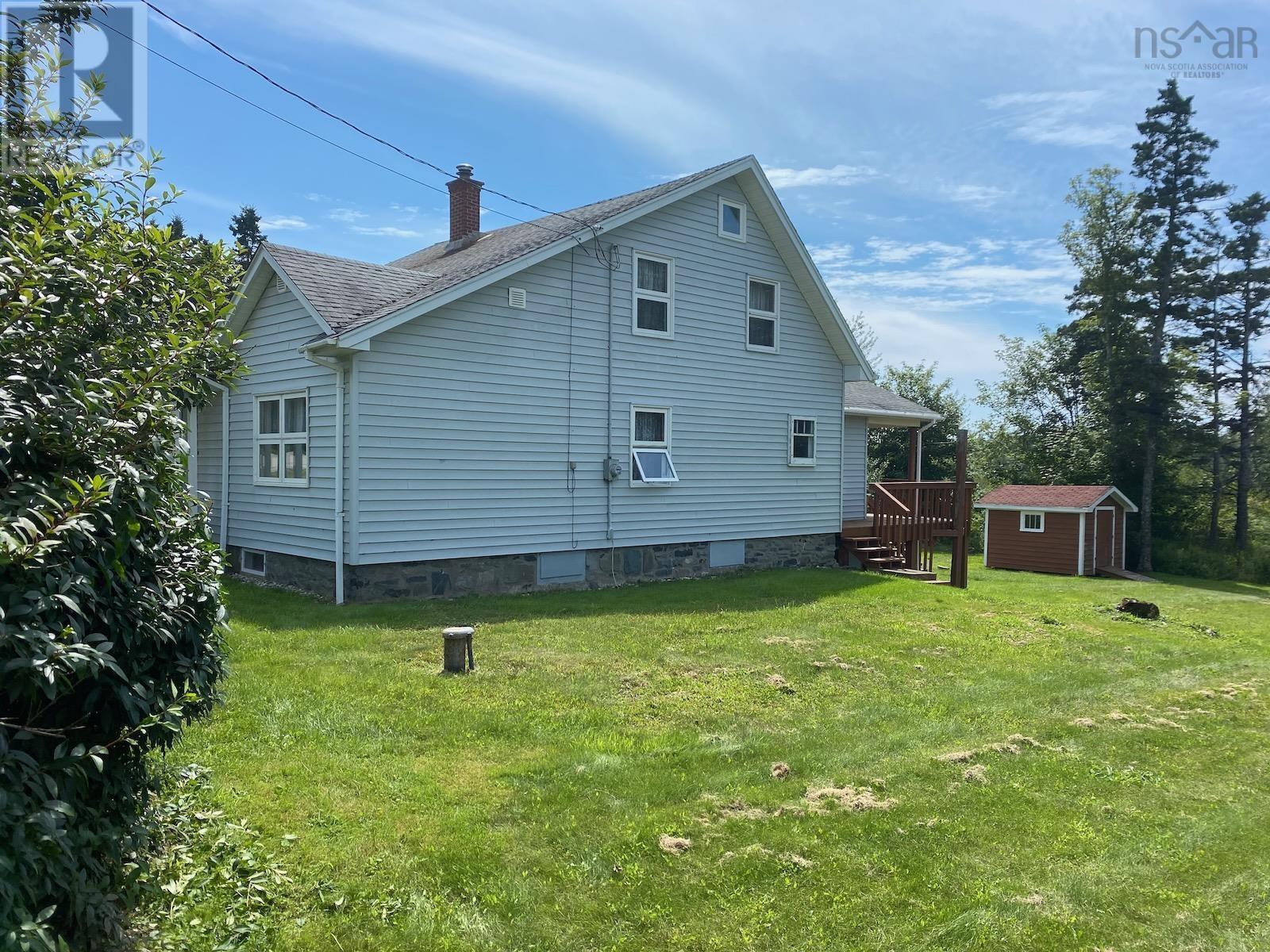 For sale 8825 1 Highway, Meteghan River, Nova Scotia B0W1M0 202316597 REALTOR.ca