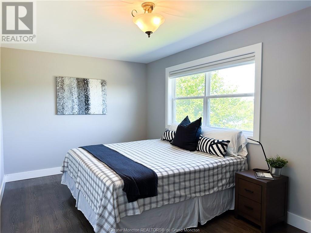 For sale 100 Westmount BLVD, Moncton, New Brunswick E1E1V1 M158382