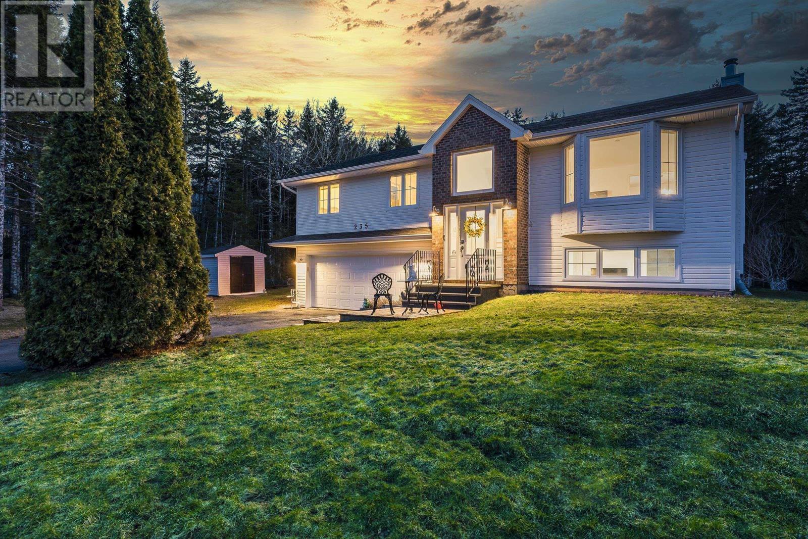 235 Kingswood Drive, Hammonds Plains, Nova Scotia B4B1L2 REALTOR.ca