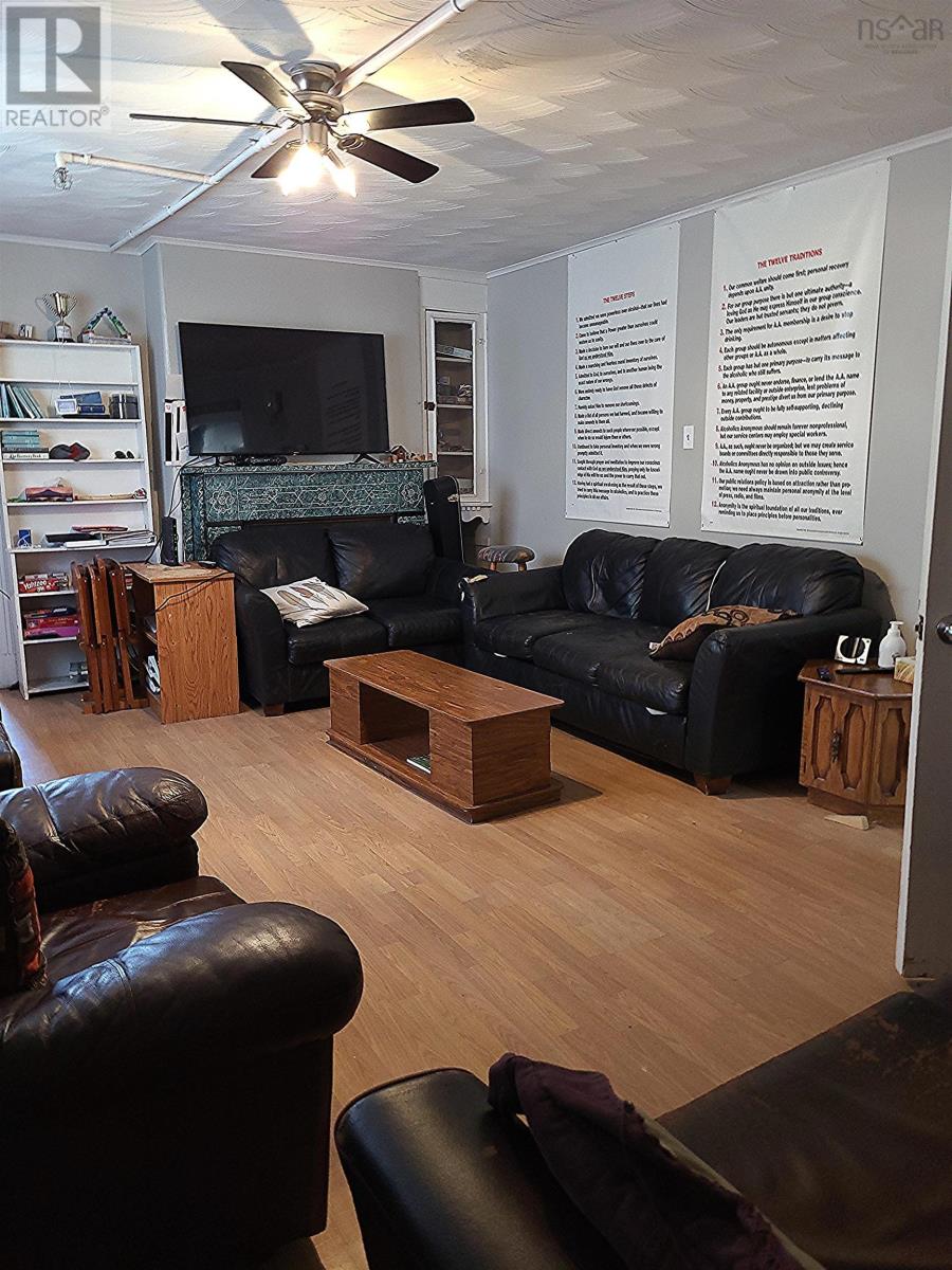 For sale 1374 Robie Street, Halifax, Nova Scotia B3H3E2 202403795