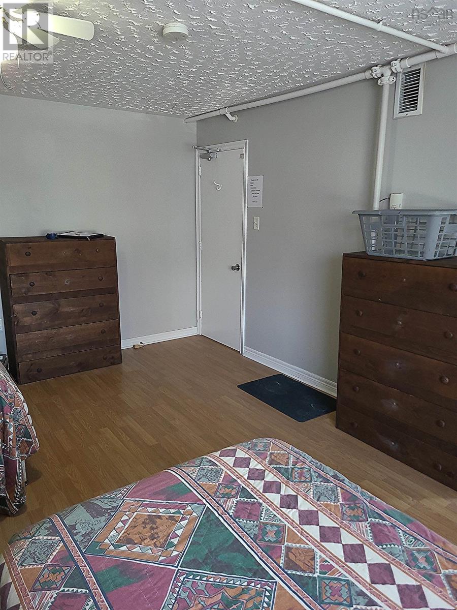 For sale 1374 Robie Street, Halifax, Nova Scotia B3H3E2 202403795