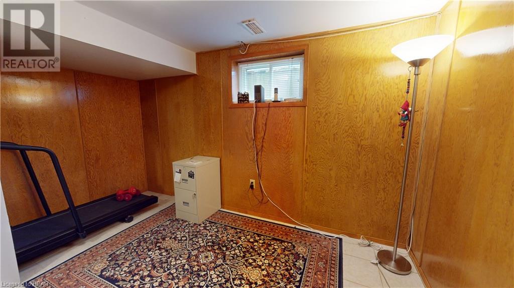 For sale 11 CHRISTOPHER Drive, Cambridge, Ontario N1R4R3 40565769